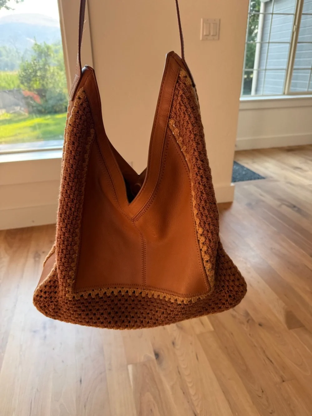 Daisy HOBO shoulder bag in Camel - Picture 5 of 12
